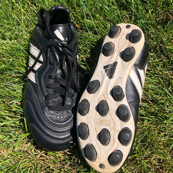 Adidas soccer cleats - Picture 2 of 3